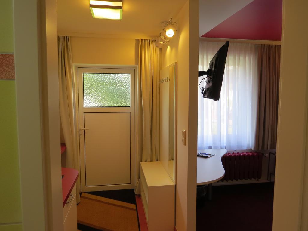 Ka&Ka Hotel Garni Warsow Δωμάτιο φωτογραφία